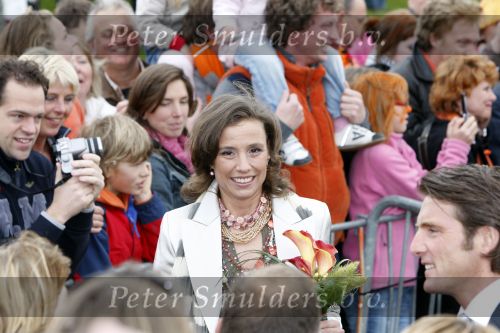 Makkum en Franeker30 april 2008
Koninginnedag 2008 met Koningin Beatrix Prins Willem Alexander Friso Constantijn Maurits Floris Pieter Christiaan Pieter v Vollenhoven en de prinsessen Maxima Laurentien Mabel Aimee Anita Margriet en Marilene.
Peter Smulders bv