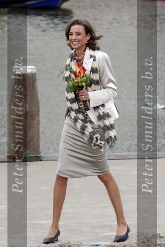 Makkum en Franeker30 april 2008
Koninginnedag 2008 met Koningin Beatrix Prins Willem Alexander Friso Constantijn Maurits Floris Pieter Christiaan Pieter v Vollenhoven en de prinsessen Maxima Laurentien Mabel Aimee Anita Margriet en Marilene.
Peter Smulders bv