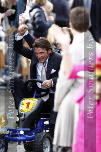 Makkum en Franeker30 april 2008
Koninginnedag 2008 met Koningin Beatrix Prins Willem Alexander Friso Constantijn Maurits Floris Pieter Christiaan Pieter v Vollenhoven en de prinsessen Maxima Laurentien Mabel Aimee Anita Margriet en Marilene.
Peter Smulders bv