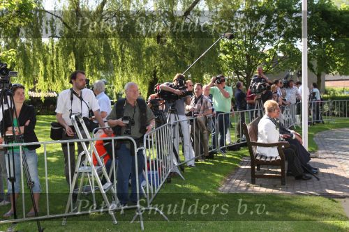 Willemstad/Fijnaart 9 Mei 2008
Trouwen Frans Bauer met Mariska Bauer
Veel [ubliek en pers
Foto Peter Smulders BV