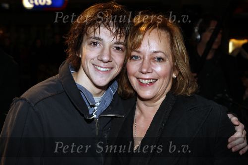Amsterdam 19 november 2007
Premiere van de scheepsjongens van de bontekoe in tuschinski.Quinten Schram met zijn moeder Maria Peters