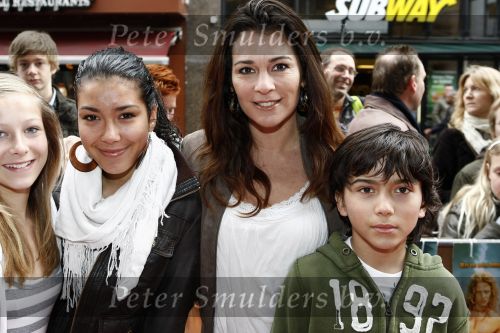 Amsterdam 5 april 2009
Premiere mijn vader is detective in Tuschinski. Quinty Trustfull met zoon en dochter
Peter Smulders bv