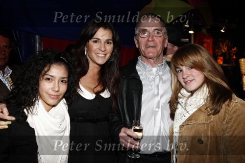 Amsterdam 29 februari 2008
Premiere Circus du soleil. Quinty Trustfull met vader en dochter
Peter Smulders bv