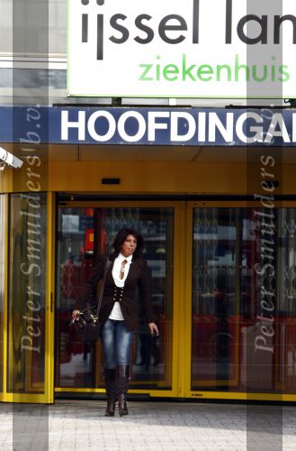 Capelle aan de Ijssel 15 januari 2009
Rachel Hazes op bezoek bij haar moeder die in het Ijsselland ziekenhuis is geopereerd.
Peter Smulders bv