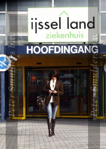 Capelle aan de Ijssel 15 januari 2009
Rachel Hazes op bezoek bij haar moeder die in het Ijsselland ziekenhuis is geopereerd.
Peter Smulders bv