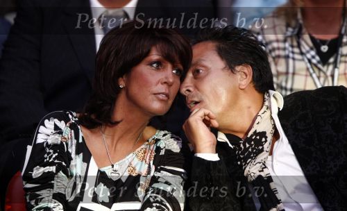 Amsterdam 26 mei 2008
 Rachel Hazes met haar neef tijdens het meezing concert van Andre Hazes in de arena.