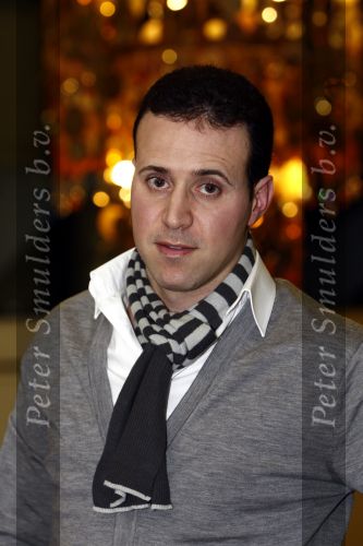 Breda 11 februari 2009
De marokaanse zanger Rachid bij hotel Princeville.
Peter Smulders bv