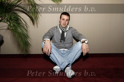 Breda 11 februari 2009
De marokaanse zanger Rachid bij hotel Princeville.
Peter Smulders bv