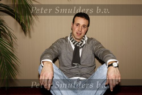 Breda 11 februari 2009
De marokaanse zanger Rachid bij hotel Princeville.
Peter Smulders bv