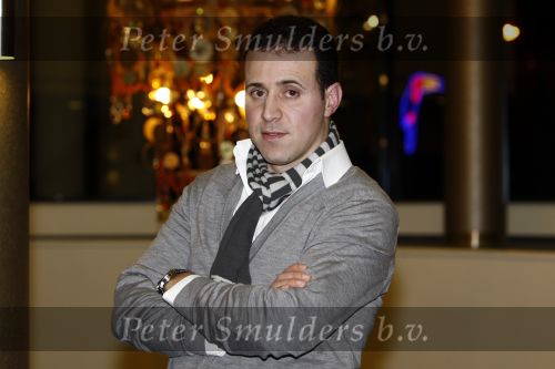 Breda 11 februari 2009
De marokaanse zanger Rachid bij hotel Princeville.
Peter Smulders bv
