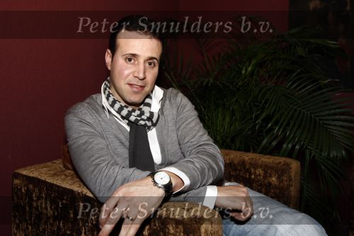Breda 11 februari 2009
De marokaanse zanger Rachid bij hotel Princeville.
Peter Smulders bv