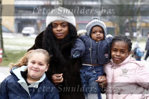 Amsterdam 4 februari 2009
Ramona Rjesus met haar kinderen en kleinkind.
Peter Smulders bv