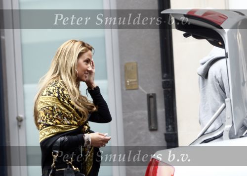Amsterdam 6 mei 2009
Ramona Sneijder met een date/vriend in Amsterdam.
Peter Smulders bv