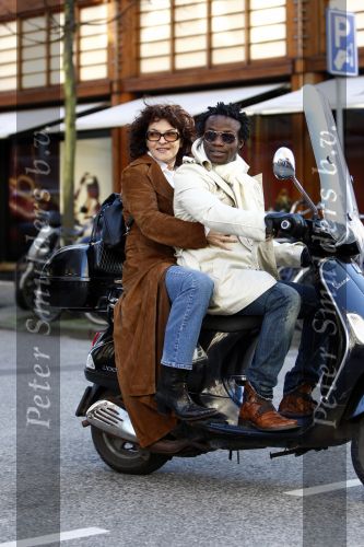 Amsterdam 12 februari 2008
Mylene de la Haye met Regilio Tuur op vespa scooter op de pc hooftstraat.
Peter Smulders bv