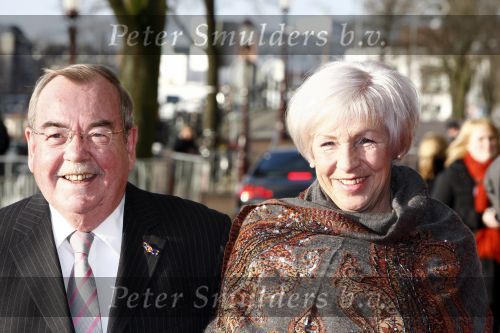 Amsterdam 1 februari 2008
Feest koningin Beatrix en Prinses Margriet voor hun 70e en 65e verjaardag in Carre.
Relus ter Beek met vrouw