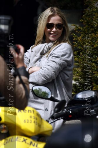 Amsterdam 18 mei 2008
Leco v Zadelhoff viert zijn 40e verjaardag met zijn vrienden in het hilton en ze maken een scooter rally door Amsterdam. 
Renate Verbaan zwanger