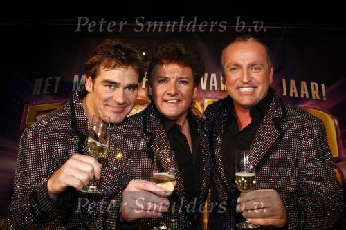 Hilversum 1 februari 2009
De toppers Gordon Rene Froger en Jeroen v d Boom tijdens het nationale songfestival in studio 22.
Jack v Gelder presenteert het programma.
Peter Smulders bv