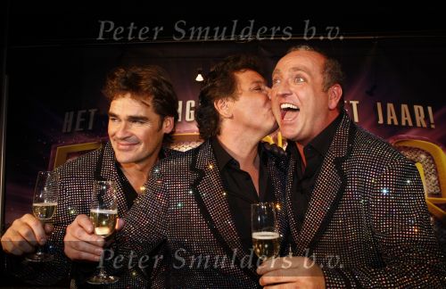 Hilversum 1 februari 2009
De toppers Gordon Rene Froger en Jeroen v d Boom tijdens het nationale songfestival in studio 22.
Jack v Gelder presenteert het programma.
Peter Smulders bv