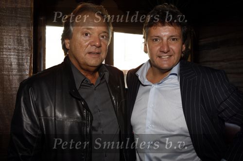 Leidschendam 4 oktober 2007
Rene Froger bij boekuitreiking henk de gier. John v Katwijk met rene