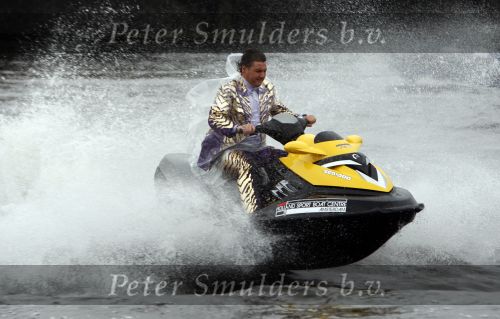 Amsterdam 30 september 2008
Persconferentie van de toppers Rene Froger Gordon en Gerard Joling ivm hun deelname aan het songfestival in het amstel hotel. toppers op jet ski\'s
Peter Smulders bv