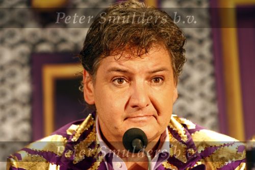 Amsterdam 30 september 2008
Persconferentie van de toppers Rene Froger Gordon en Gerard Joling ivm hun deelname aan het songfestival in het amstel hotel. toppers op jet ski\'s. Natasja Froger
Peter Smulders bv