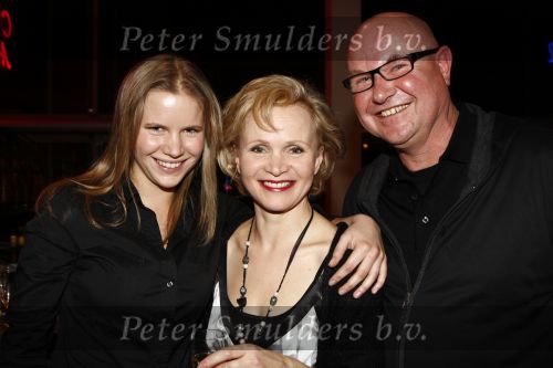 Amstelveen 4 februari 2008
Premiere Volmaakt gelukkig met Rick Engelkes Isa Hoes en Renee  Soutendijk in schouwburg Amstelveen. renee met dochter Carlo lensen en man ted lensen