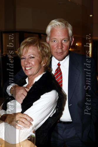 Amsterdam 7 maart 2008
Presentatie dvd en cd van Anneke Gronloh bij hotel de kersentuin. Ria Valk met ex vriend
Peter Smulders bv