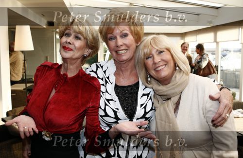 Loosdrecht 28 januari 2009
Presentatie dvd Ria Valk bij het golden tulip hotel. Ria met Willeke Alberti en Anneke Gronloh
Peter Smulders bv