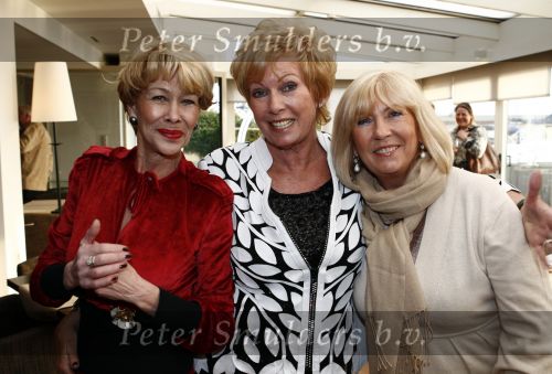 Loosdrecht 28 januari 2009
Presentatie dvd Ria Valk bij het golden tulip hotel. Ria met Willeke Alberti en Anneke Gronloh