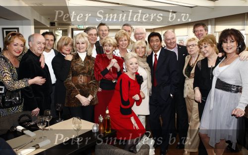 Loosdrecht 28 januari 2009
Presentatie dvd Ria Valk bij het golden tulip hotel. Ria oa met Johnny Lion Anneke Gronloh Willeke Alberti Peter Koelewijn Saskia en Serge Ronnie Tober Rien Wolff Corrie v Gorp Jose Hoebee Viola Holt  Anneke Gronloh