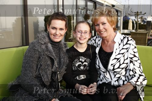Loosdrecht 29 januari 2009
Presentatie dvd Ria Valk in Golden tulip hotel. Ria Vlak met dochter Monique de Keulenar en kleindochter
Peter Smulders bv