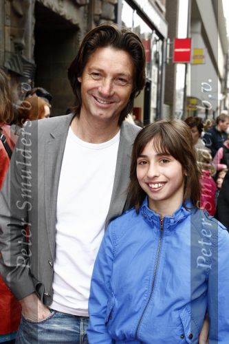 Amsterdam 4 april 2009
Premiere Limo in Tuschinski. Rick engelkes met dochter
Peter Smulders bv