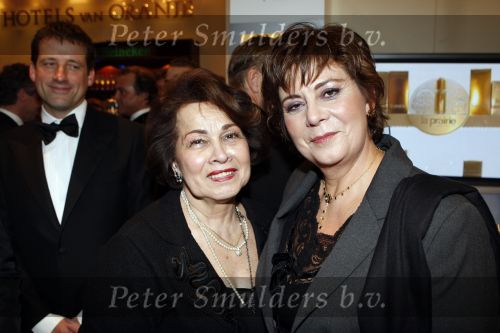 Amsterdam 6 december 2007
Miljonairsfair 2007 in de rai te amsterdam. Vip avond. Rita Verdonk met moeder Robert Halewijn