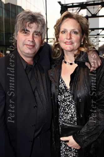Amsterdam 14 april 2008
Premiere Dunya en Desie in de theaterfabriek. Rob Oudkerk met zijn vrouw