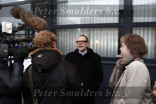 Utrecht 13 januari 2009
Rob de nijs en Belinda Meuldijk bij de rechtbank van Utrecht voor hun boedelscheiding.
Peter Smulders bv