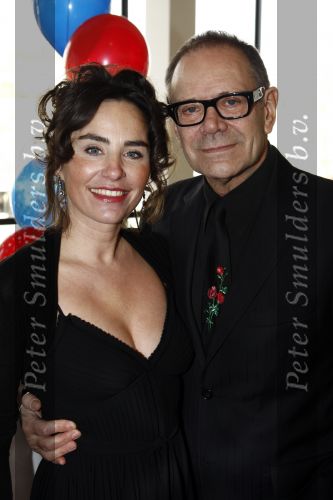Tilburg 25 januari 2009
Premiere High school musical in schouwburg Tilburg. Rob de Nijs met zijn vrouw Henriette
Peter Smulders bv