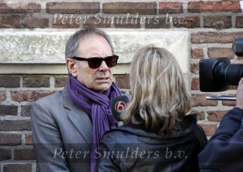 Hoorn 30 maart 2009
Begrafenis Martin Brosius in Hoorn. Rob de Nijs met zijn vrouw Henriette
Peter Smulders bv