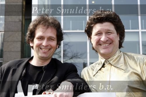 Den Haag 11 april 2008
Robbie Muntz en Paul jan v d Wint hebben een interview  in de 2e kamer met Geert Wilders
