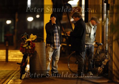 Amsterdam 25 november 2007
Robbie Williams bezoekt met zijn nieuwe vriendin Ayda Field en vrienden Amsterdam. Hij slaapt in het Amstel hotel en ging daarna naar een smartshop en een koffieshop.