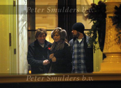 Amsterdam 25 november 2007
Robbie Williams bezoekt met zijn nieuwe vriendin Ayda Field en vrienden Amsterdam. Hij slaapt in het Amstel hotel en ging daarna naar een smartshop en een koffieshop.