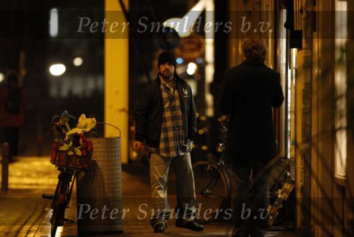 Amsterdam 25 november 2007
Robbie Williams bezoekt met zijn nieuwe vriendin Ayda Field en vrienden Amsterdam. Hij slaapt in het Amstel hotel en ging daarna naar een smartshop en een koffieshop.