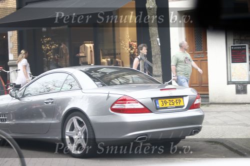 Amsterdam 16 april 2009
Robert jensen met zijn nieuwe mercedes cabrio.
Peter Smulders bv