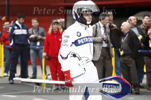 Barcelona 11 maart 2009
Robert Kubica tijdens formule 1 test voor het BMW team.
Peter Smulders bv
