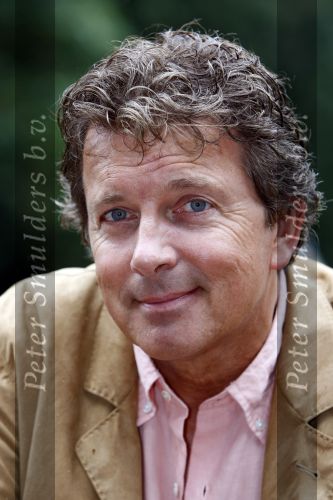 Hilversum 12 augustus 2008
 Robert ten Brink bij presentatie RTL in ksteel de hoge vuursche.
Peter Smulders bv
