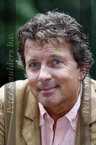Hilversum 12 augustus 2008
 Robert ten Brink bij presentatie RTL in ksteel de hoge vuursche.
Peter Smulders bv