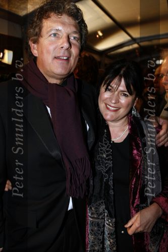 Amsterdam 17 maart 2008
Premiere Zomerhitte in Tuschinski. Robert ten Brink met zijn vrouw Roos
Peter Smulders bv