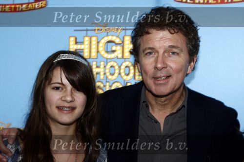 Tilburg 25 januari 2009
Premiere High school musical in schouwburg Tilburg. Robert ten Brink met dochter
Peter Smulders bv