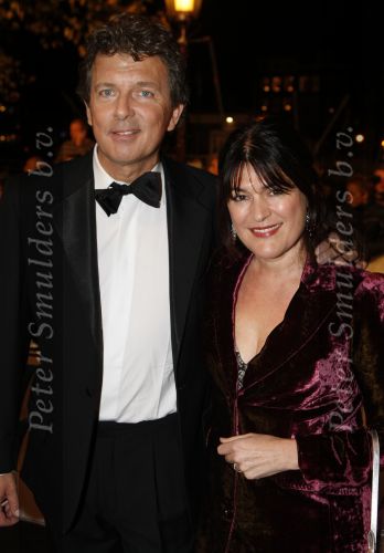 Amsterdam 26 oktober 2007
Uitreiking televizierring 2007 in carre. Robert ten Brink met vrouw