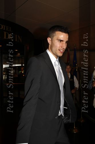 Noordwijk 3 juni 2008
Het Nederlands elftal vertrekt vanaf hotel huis ter Duin naar Schiphol voor het EK voetbal in Zwitserland en Oostenrijk. 
Robin v Persie