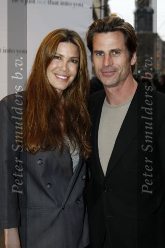 Amsterdam 16 april 2009
Premiere He \'s not just into you in Tuschinski. Mark v d Loo en Robine v d Meer
Peter Smulders bv